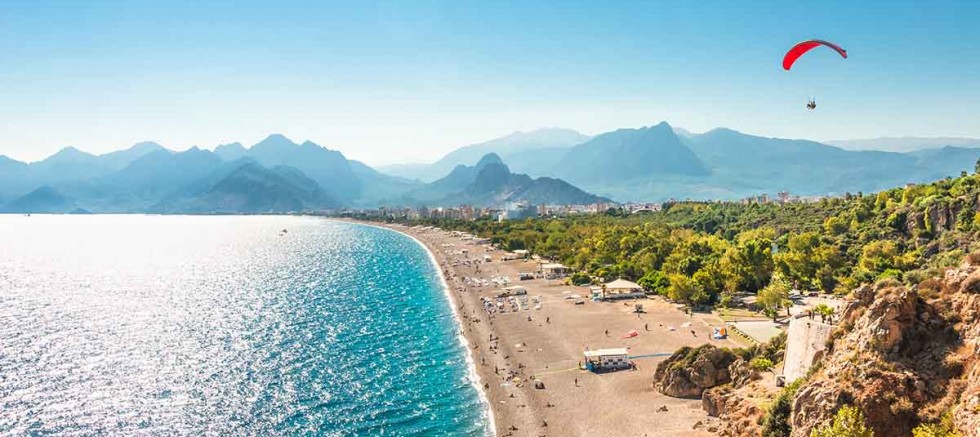 ANTALYA TURİZMİN BAŞKENTİ  AMA KESİNTİLER BİTMİYOR