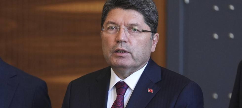 BAKAN TUNÇ: SAHTE DİPLOMA ÇETESİNİ YARGI ORTAYA ÇIKARDI 