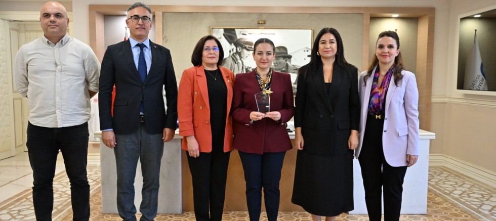 SAĞLIKLI KENTLER BİRLİĞİ’NDEN ANTALYA BÜYÜKŞEHİR’E ÇEVRE ÖDÜLÜ