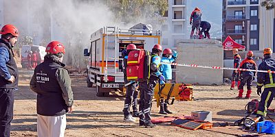 ALANYA BELEDİYESİ’NDEN DEPREM FARKINDALIK TATBİKATI