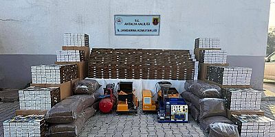 ANTALYA'DA KAÇAK TÜTÜN VE SİGARA OPERASYONU: 1 MİLYON MAKARON ELE GEÇİRİLDİ