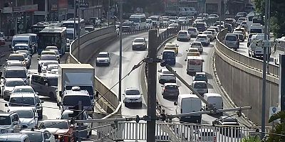 ANTALYA TRAFİĞİ YİNE KİTLENECEK! YAYLALARDAN KENTE GÖÇ BAŞLADI