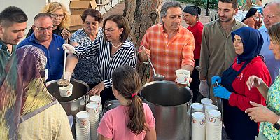 AŞURENİN BEREKETİ MURATPAŞA’DA PAYLAŞILDI
