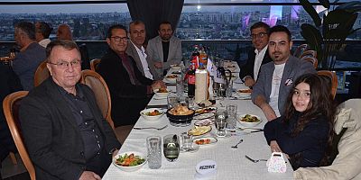 AYAKLARI YERDEN KESEN BULUŞMA