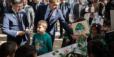 BAKANLAR TEKİN VE YUMAKLI, ÖZEL GEREKSİNİMLİ ÖĞRENCİLERLE BULUŞTU