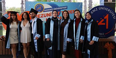 BEYAZ MELEK HEMŞİRELERİN MEZUNİYET COŞKUSU
