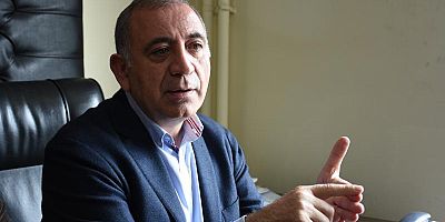 CHP İSTANBUL İL KONGRE DAVASI ERTELENDİ: GÜRSEL TEKİN GÖREVE DEVAM EDECEK