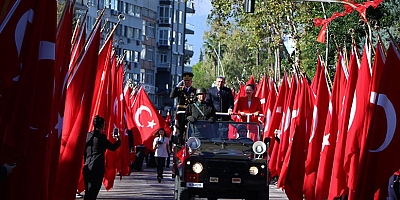 CUMHURİYET’İN 102. YILI ANTALYA’DA GURURLA KUTLANDI