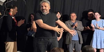 DEFNE’DE TİYATRO SALONU İSTİYORUZ!