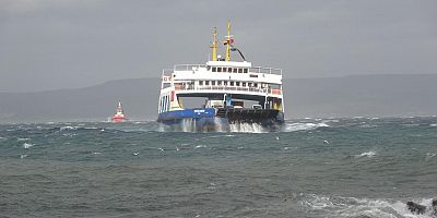 GÜNEY MARMARA'DA BAZI FERİBOT SEFERLERİ İPTAL EDİLDİ