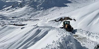 KAR NEDENİYLE YAYLADA MAHSUR KALAN 5 KİŞİ KURTARILDI