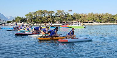 KEMER’DE SUP KUPASI  YARIŞLARI BAŞLADI 