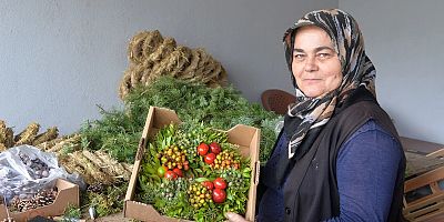 KÖYLÜ KADINLAR AVRUPA’YI ÇELENKLERLE DONATIYOR