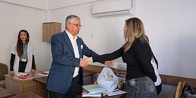 ÖĞRENCİLERE ÜCRETSİZ KİTAP 