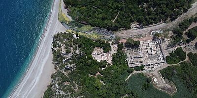 OLYMPOS KAYA MEZARLARI ZİYARETE AÇILDI