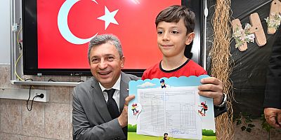 VALİ ŞAHİN, KARNE VERDİ..!