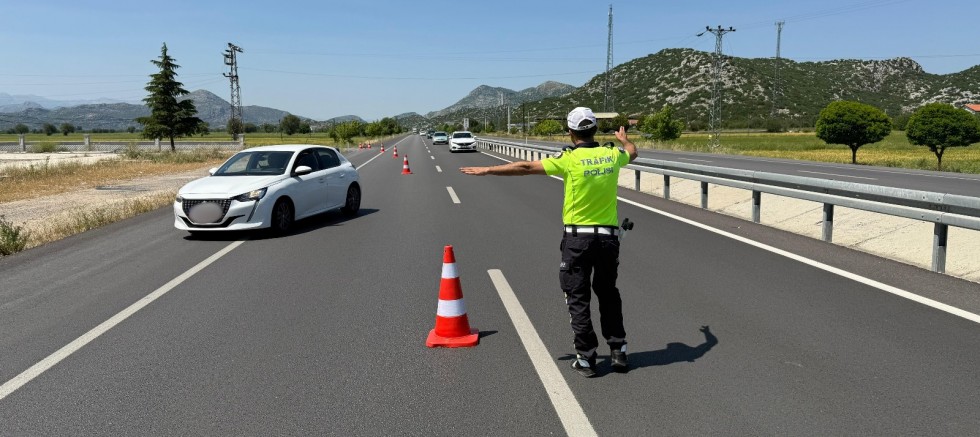 TRAFİK EKİPLERİ 7/24 GÖREVDE...