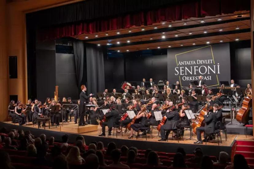 ADSO’DAN ÇANAKKALE ŞEHİTLERİNE MÜZİKLE SAYGI