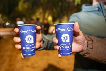 BÜYÜKŞEHİR ÖĞRENCİLERİN YANINDA: SICAK ÇORBA İKRAMI