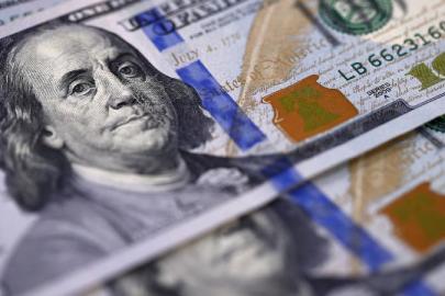 FED FAİZİ SABİT TUTTU, BELİRSİZLİK VURGUSU YAPTI