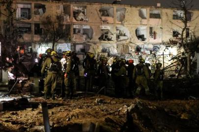 İRAN’DAN İSRAİL’E YENİ FÜZE MİSİLLEMESİ