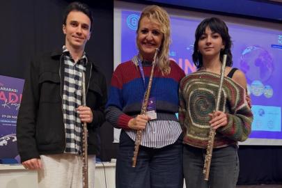 ULUSLARARASI SAHNEDE DÜNYA PRÖMİYERİ