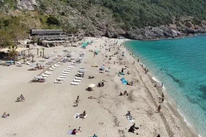 ALANYA’DA NİSANDA YAZ COŞKUSU