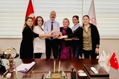 ANTALYA EĞİTİM HASTANESİ HEMŞİRELİKTE DİJİTAL DÖNÜŞÜMLE ÖDÜL