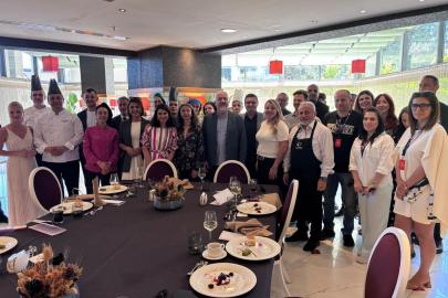 ANTALYA ROMANYA PAZARINDA GÜCÜNÜ ARTIRIYOR