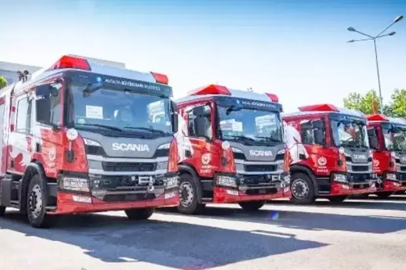 ANTALYA’DA İTFAİYE KAPASİTESİ ÜST SIRALARDA AMA ARTAN TURİZM YÜKÜ ENDİŞE VERİYOR