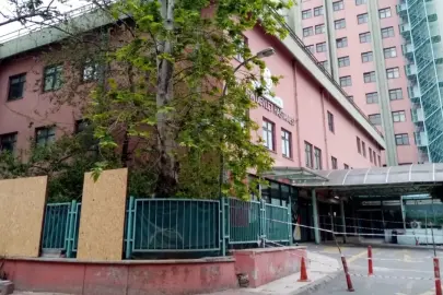ATATÜRK DEVLET HASTANESİ’NDE YIKIM SÜRECİ BAŞLADI