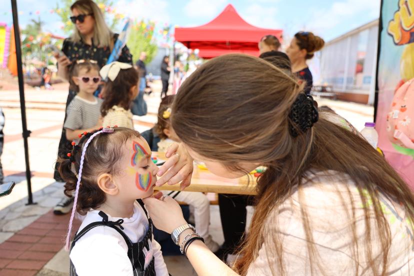 CAM PİRAMİT’TE 23 NİSAN COŞKUSU ZİRVEYE ÇIKIYOR