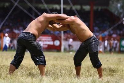 CUMHURBAŞKANLIĞI KUPASI YAĞLI GÜREŞTE YENİ DÖNEM BAŞLATIYOR