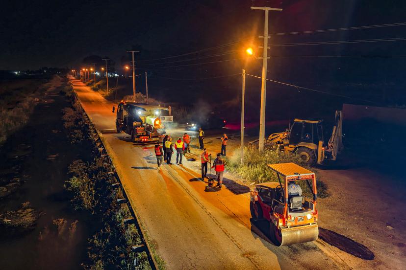 DSİ KANAL YOLU GECE ÇALIŞMASIYLA YENİLENDİ