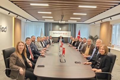 İŞ DÜNYASINDA ORTAK AKIL MASADA