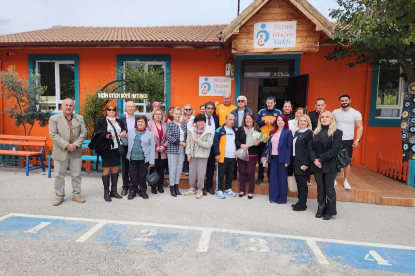 İYİ PARTİ'DEN  OTİZM FARKINDALIK GÜNÜ’NDE ANLAMLI ZİYARET