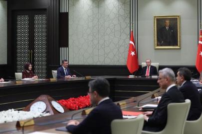 KABİNE MASASINDA ORTA DOĞU KRİZİ