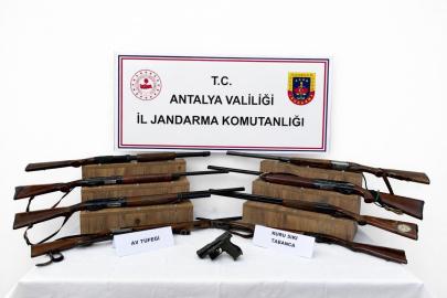 KAŞ’TA RUHSATSIZ SİLAH OPERASYONU