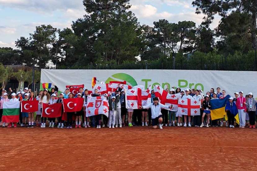 KEMER DÜNYA TENİSİNİN GENÇ YILDIZLARINI AĞIRLIYOR