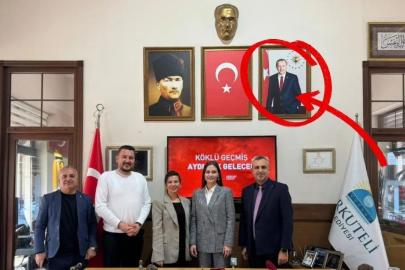 MAKAM ODASINDAKİ FOTOĞRAF DETAYI GÜNDEMDE