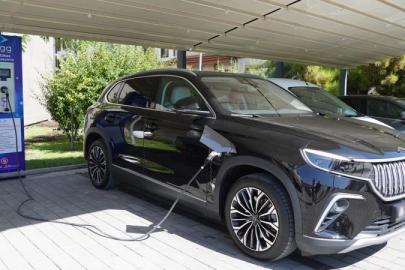 PAZAR DARALDI ELEKTRİKLİLER GAZA BASTI