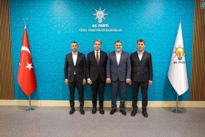 SERİK’TE SİYASİ GEÇİŞ SONRASI TEPKİLER SOSYAL MEDYAYA YANSIDI