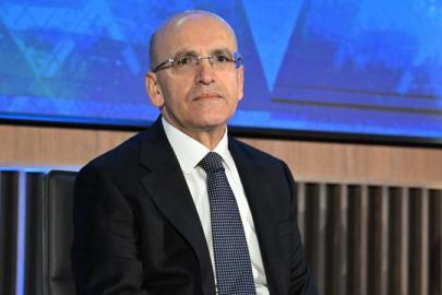 ŞİMŞEK’TEN KÜRESEL EKONOMİ MESAJI: BAĞLAR KOPMAZ, RİSKLER AZALTILMALI