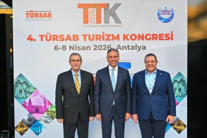 TURİZMİN YOL HARİTASI ANTALYA’DA MASAYA YATIRILDI