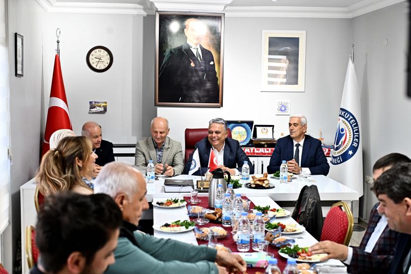 UYSAL, KORKUTELİ DERNEĞİ’NİN KAHVALTI PROGRAMINA KATILDI