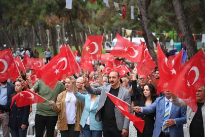 19 MAYIS COŞKUSU KONYAALTI’NDA BAYRAM HAVASINA DÖNÜŞTÜ