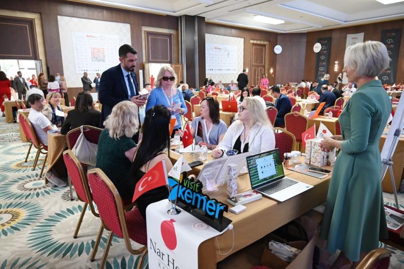 650 ACENTECİ KEMER’DE BULUŞTU: TURİZMDE YOĞUN TANITIM ATAĞI