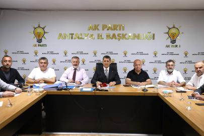 AK PARTİ GRUBU MECLİS ÖNCESİ TOPLANDI