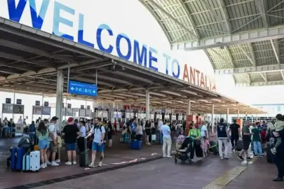 ANTALYA HAVALİMANI TURİZM TRAFİĞİNDE ZİRVEYE OTURDU