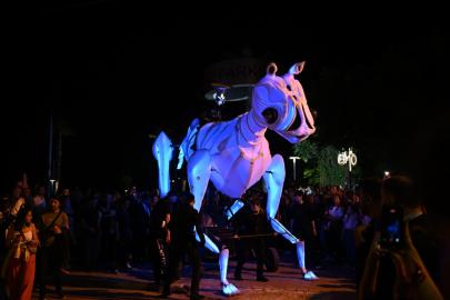 ANTALYA SAHNESİNDE DÜNYA TİYATROSU RÜZGÂRI